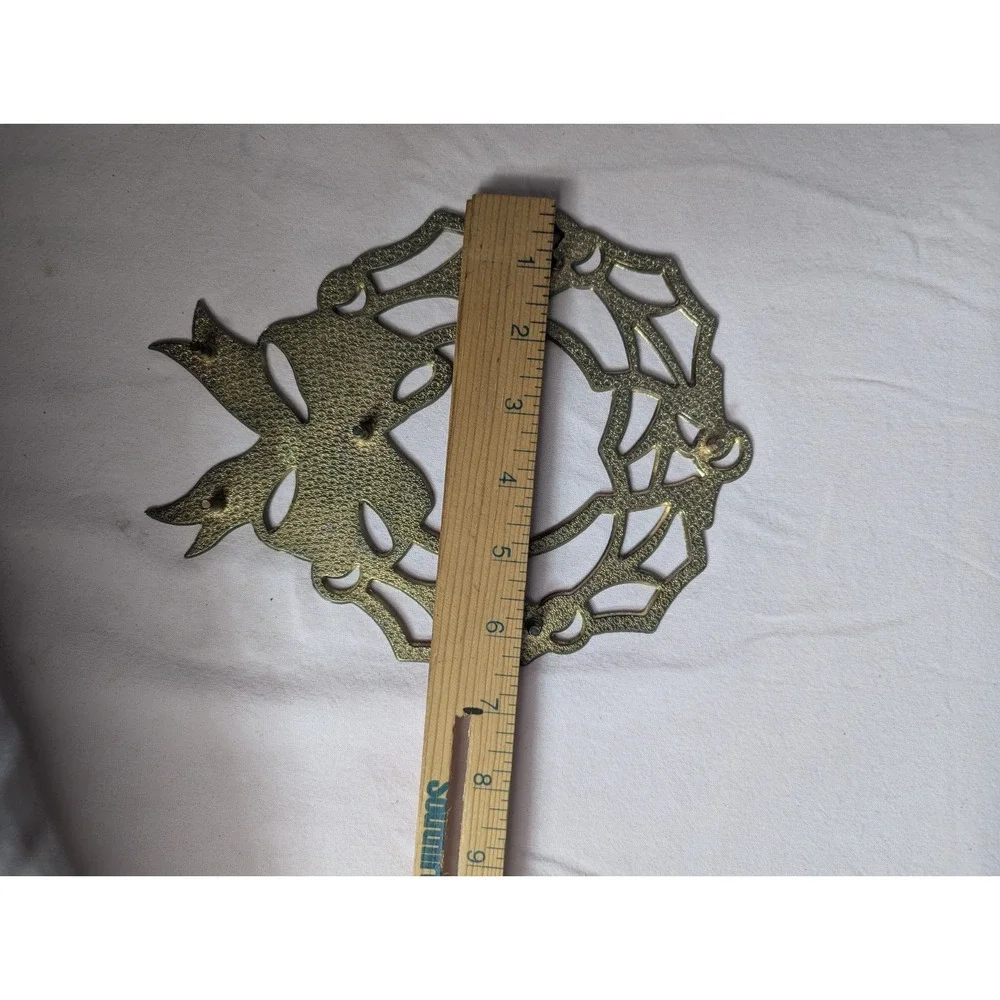 Vintage‎ trivet metal Christmas Wreath with bow or hanging decoration